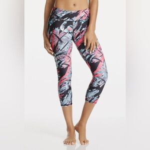 Fabletics Salar Capri Leggings